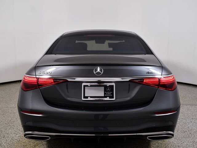 New 2026 MANUFAKTUR Graphite Metallic Mercedes-Benz S 580 image 53