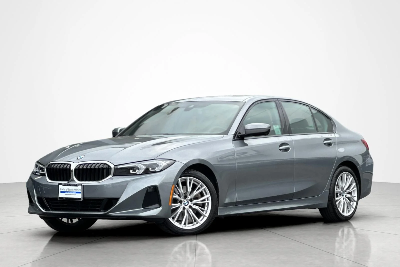 2023 BMW 3 Series 330i Sedan's photo