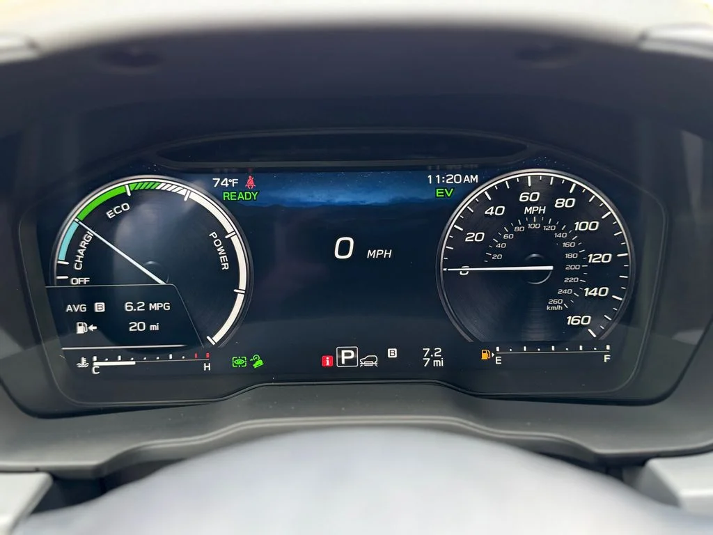 New 2026 CRYSTAL WHITE PEARL Subaru Limited Hybrid image 32