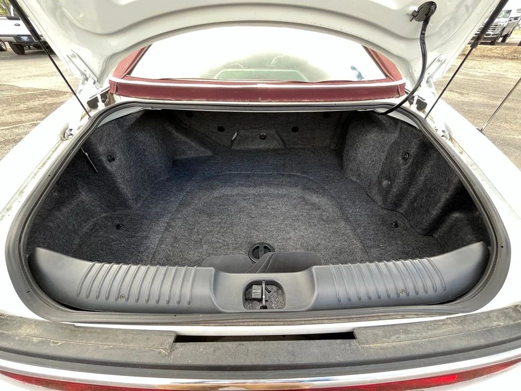 Used 1995 White Buick Base image 15