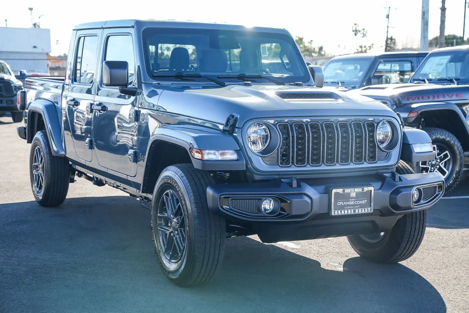 New 2026 Anvil Clear-Coat Exterior Paint Jeep Sport S image 3