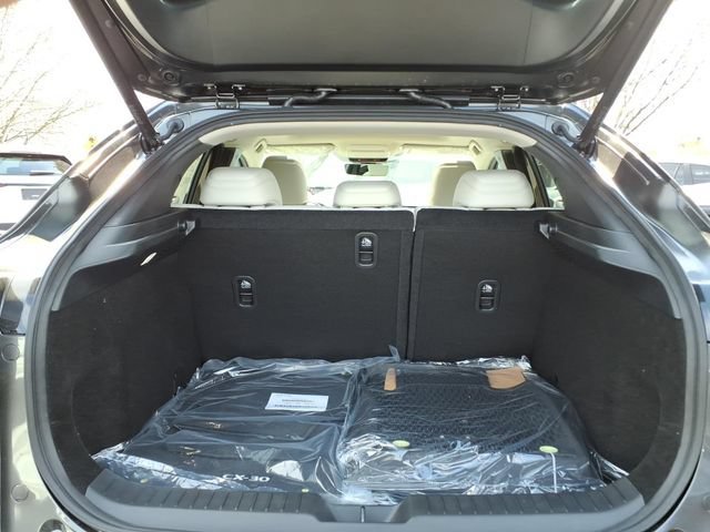 2026 Mazda CX-30 Premium - Photo 16