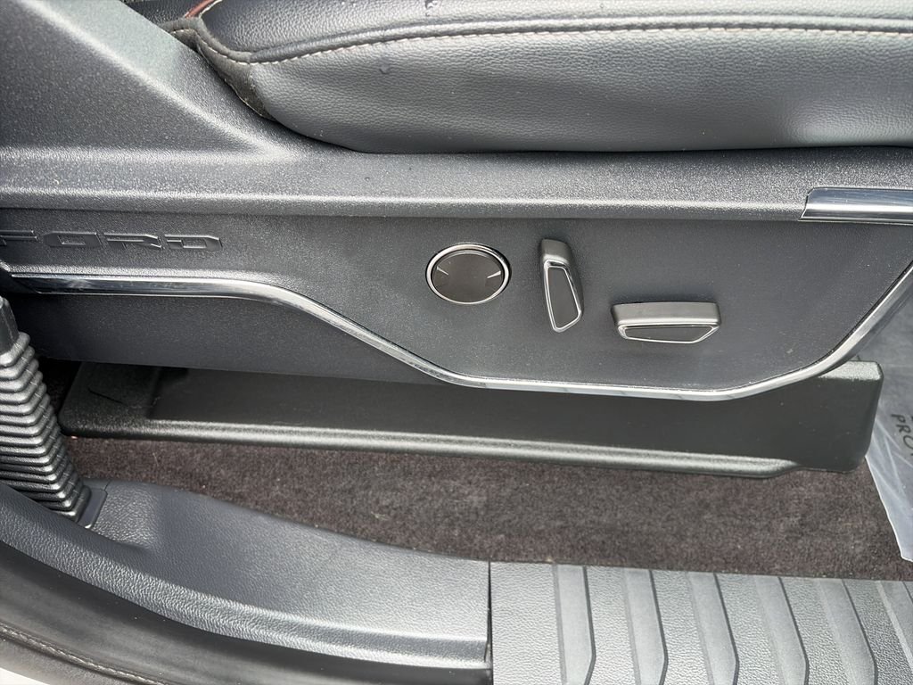 Used 2022 Silver Ford Lariat image 37