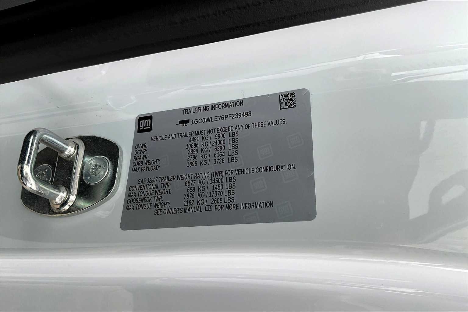 Certified Used 2023 Summit White Chevrolet WT image 52