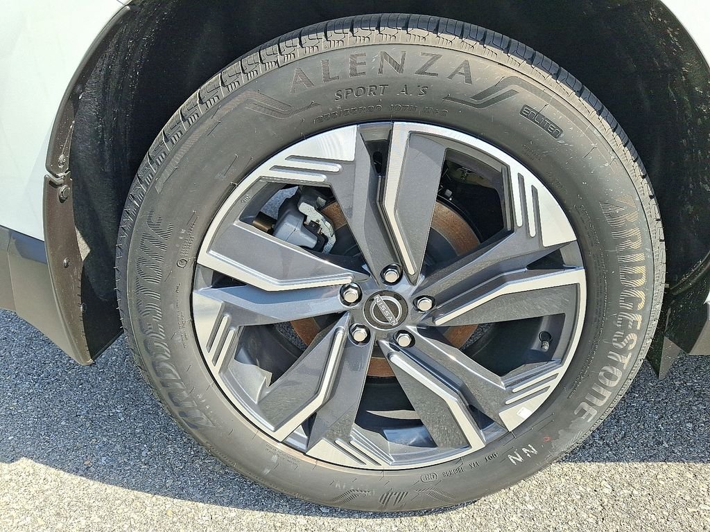 New 2026 Everest White Pearl TriCoat Nissan SL image 5