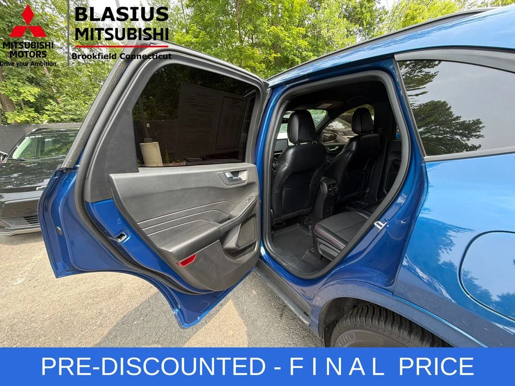 Used 2023 Blue Ford ST-Line image 31