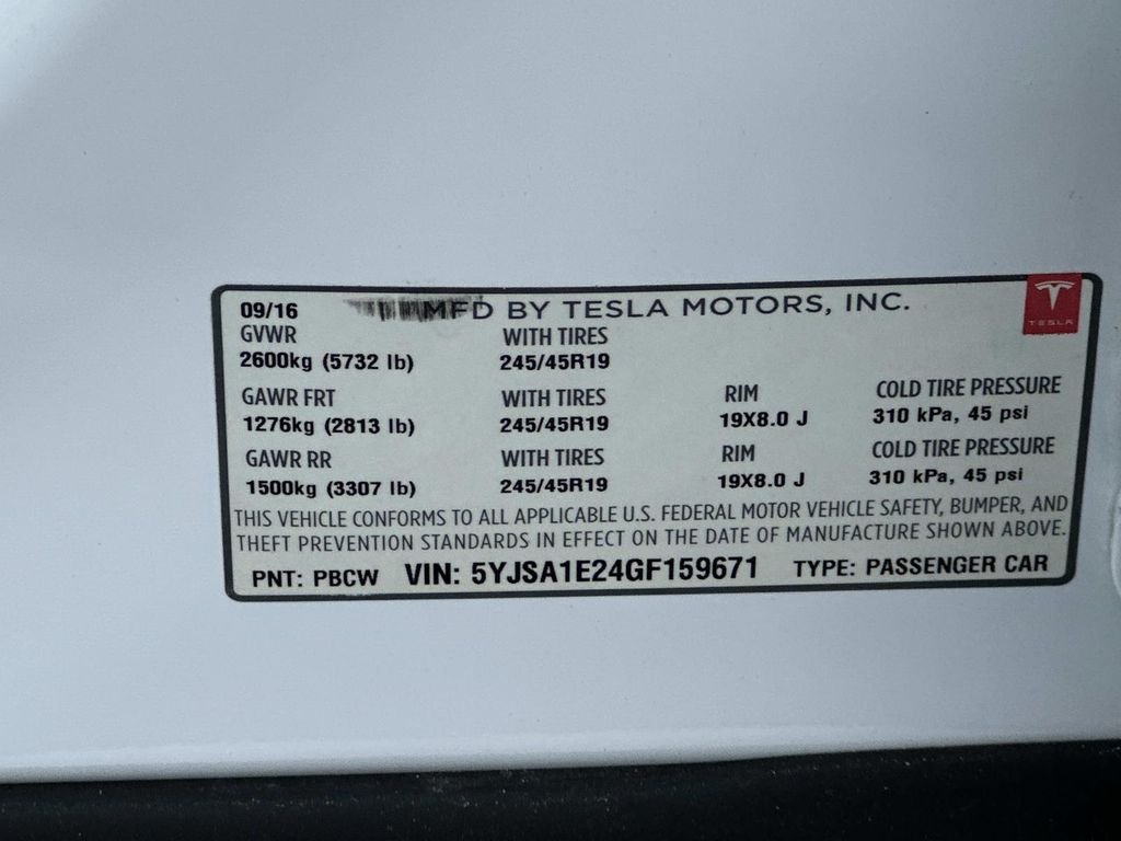 Used 2016 Pearl White Multi-Coat Tesla 60D image 30