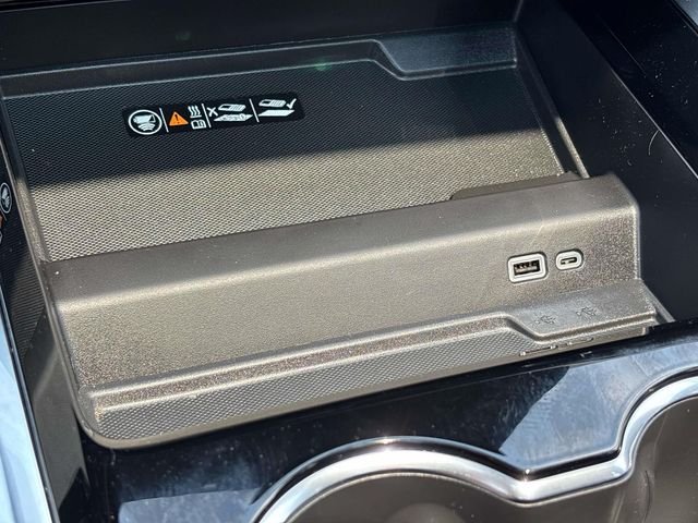 Used 2026 Gray Chevrolet Z71 image 40