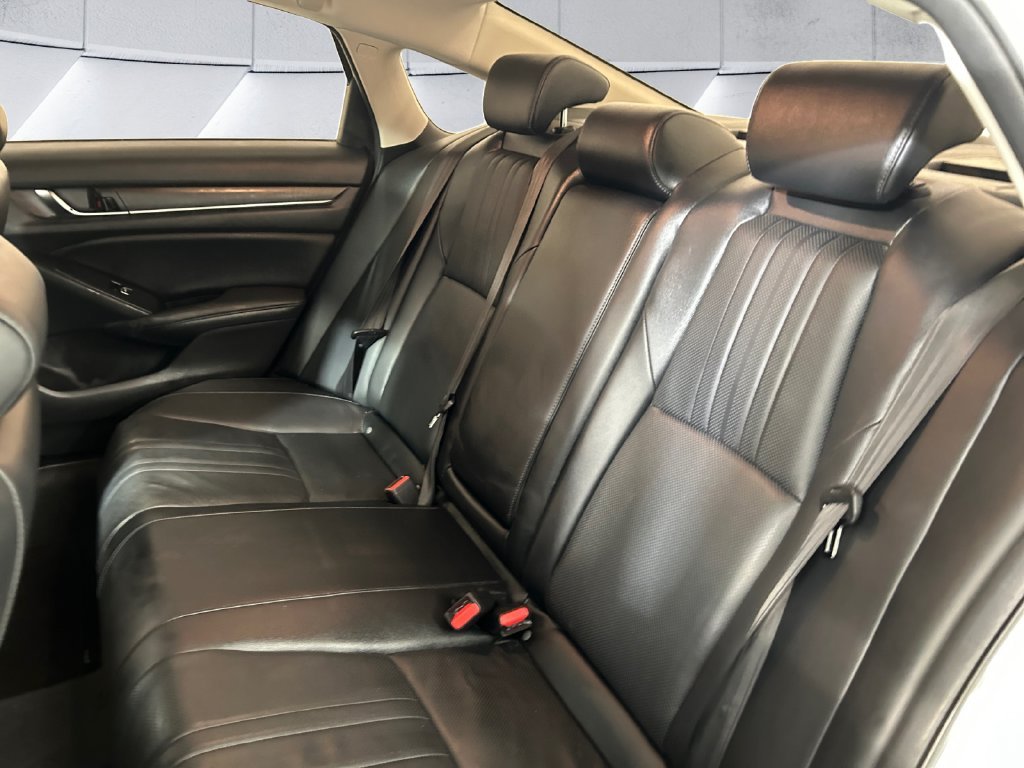 Used 2022  Honda EX-L image 18