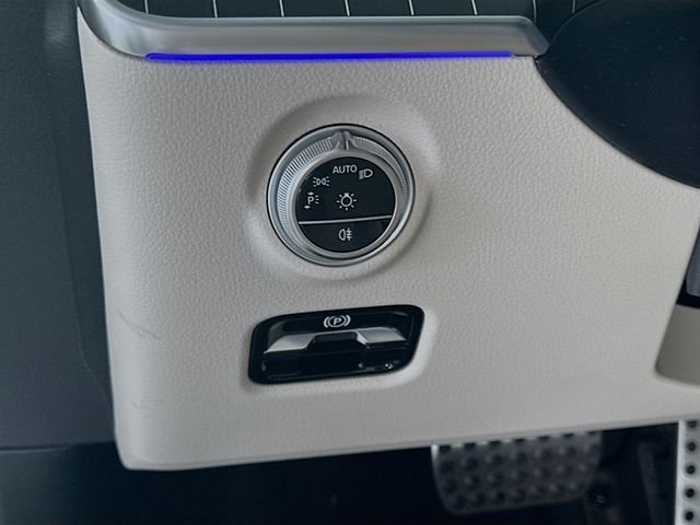 New 2026 MANUFAKTUR Moonlight White Metallic Mercedes-Benz CLE 53 AMG® image 10