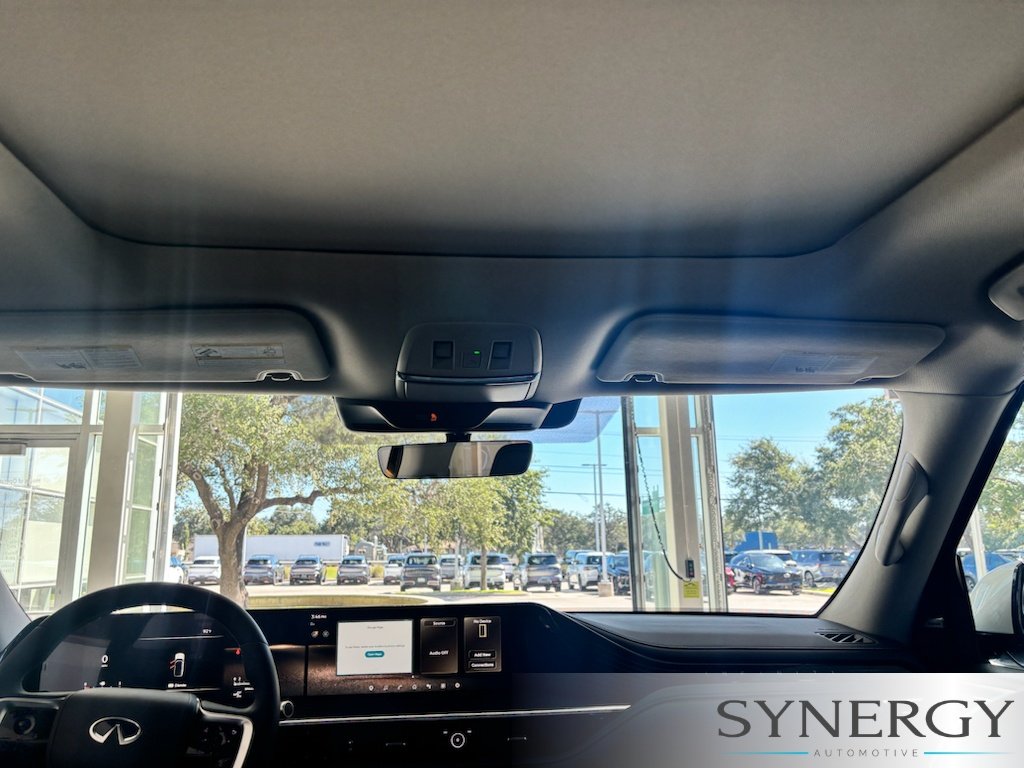 New 2027 Radiant White INFINITI LUXE image 28