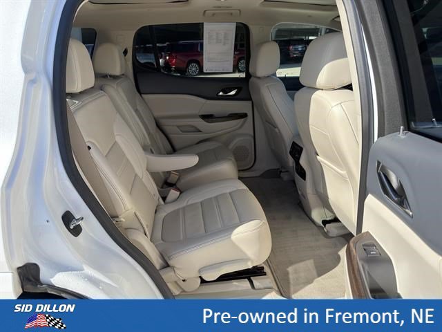 Used 2021 White Frost Tricoat GMC Denali image 17