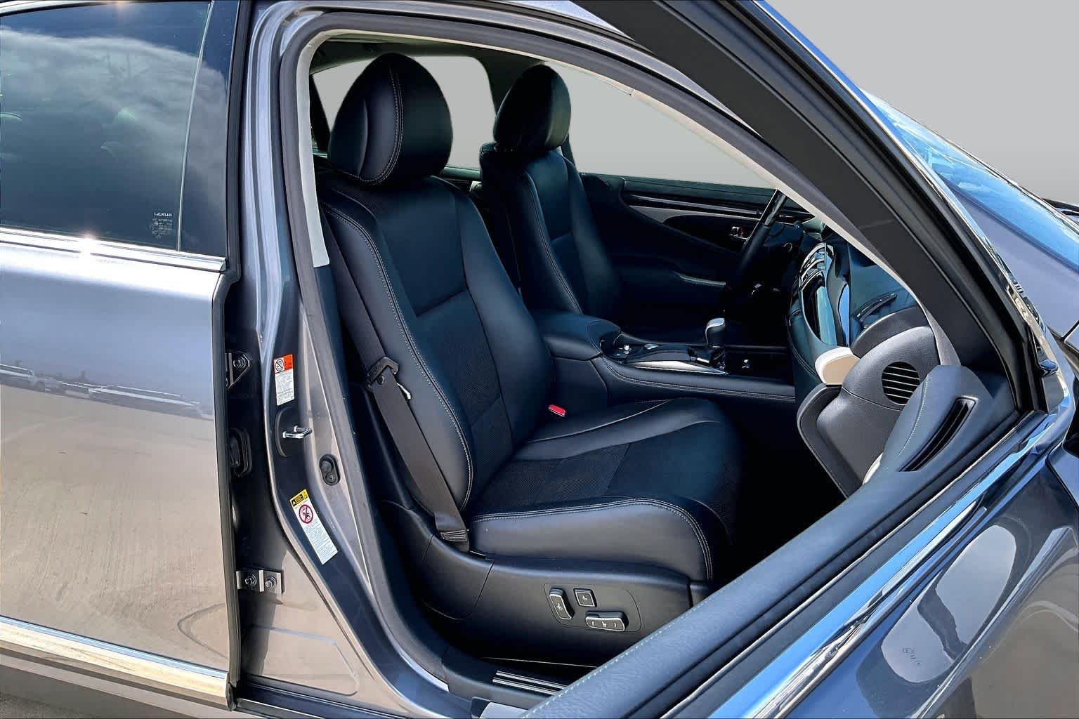 Used 2015 Nebula Gray Pearl Lexus  image 9