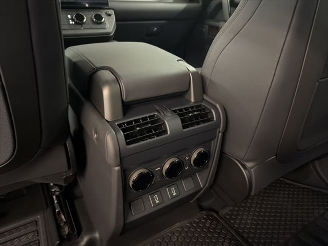 New 2026 Sargasso Blue Land Rover OCTA image 17