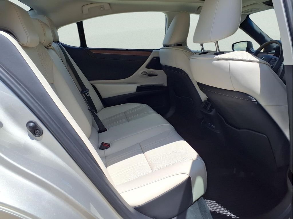 Used 2025 Beige Lexus 350 Ultra Luxury image 15