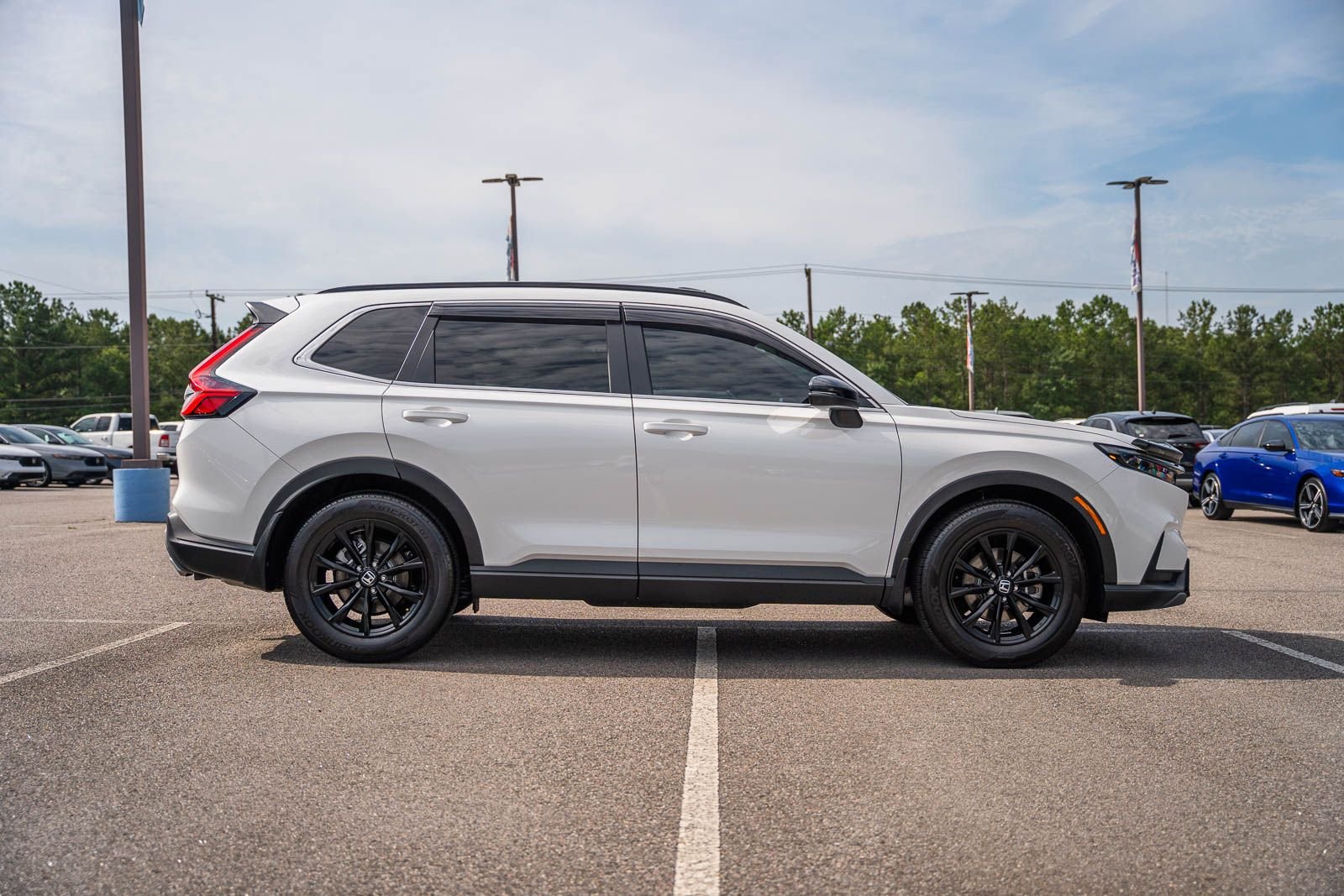 2025 Honda CR-V Sport - Photo 8