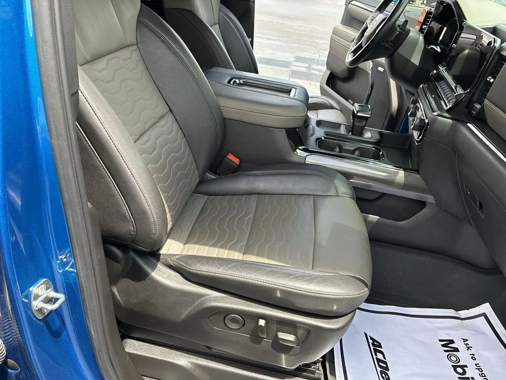 Used 2022 Blue Chevrolet ZR2 image 21