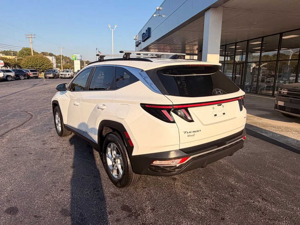 Used 2023 Serenity White Hyundai SEL image 9