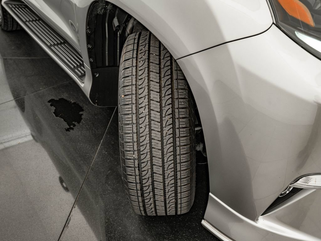 Used 2023 Atomic Silver Lexus 460 image 56