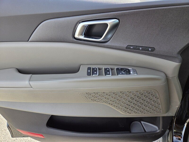 New 2026 Aurora Black Pearl Kia SX image 12