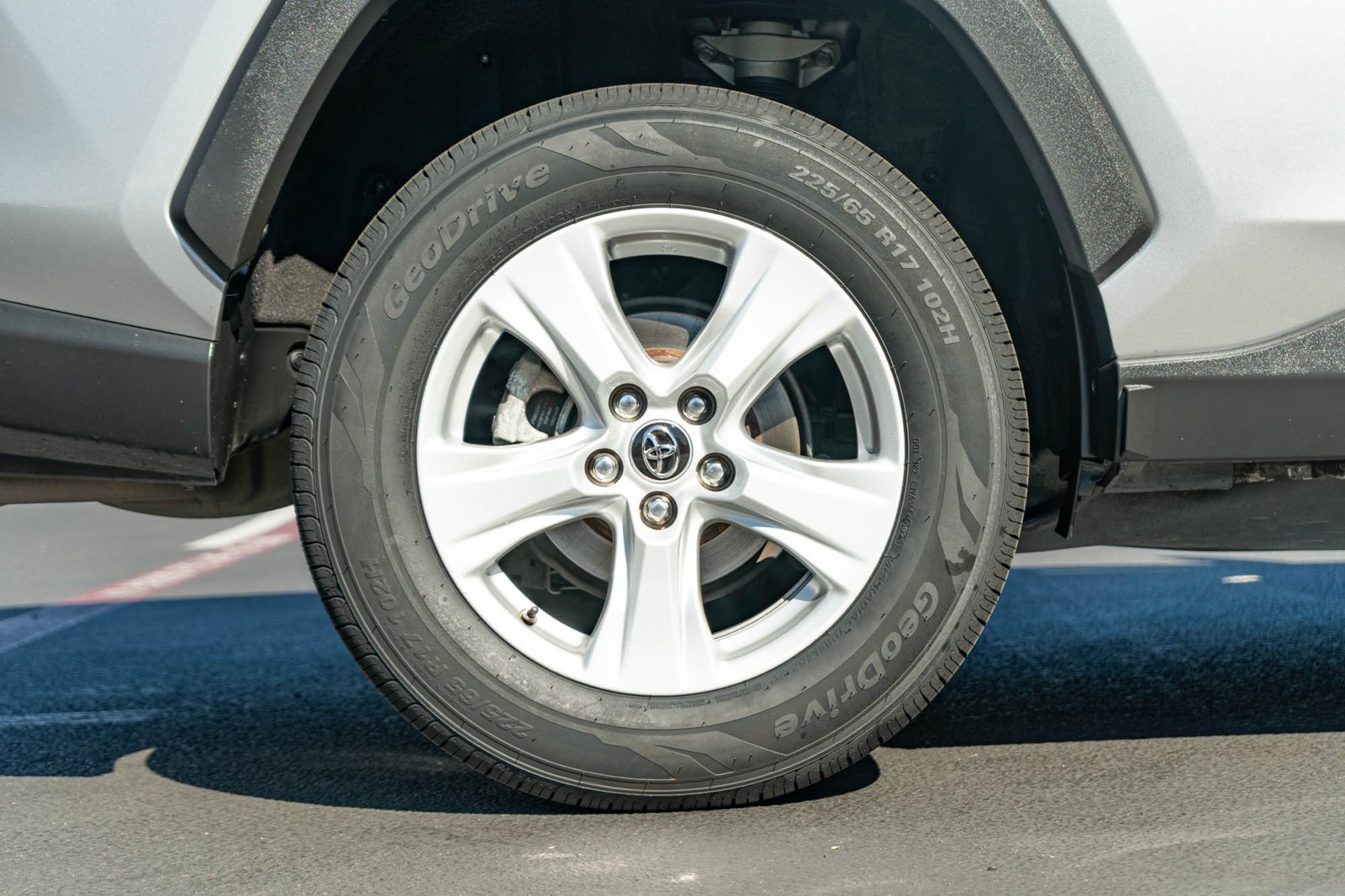 Used 2019 Silver Sky Metallic Toyota XLE image 11