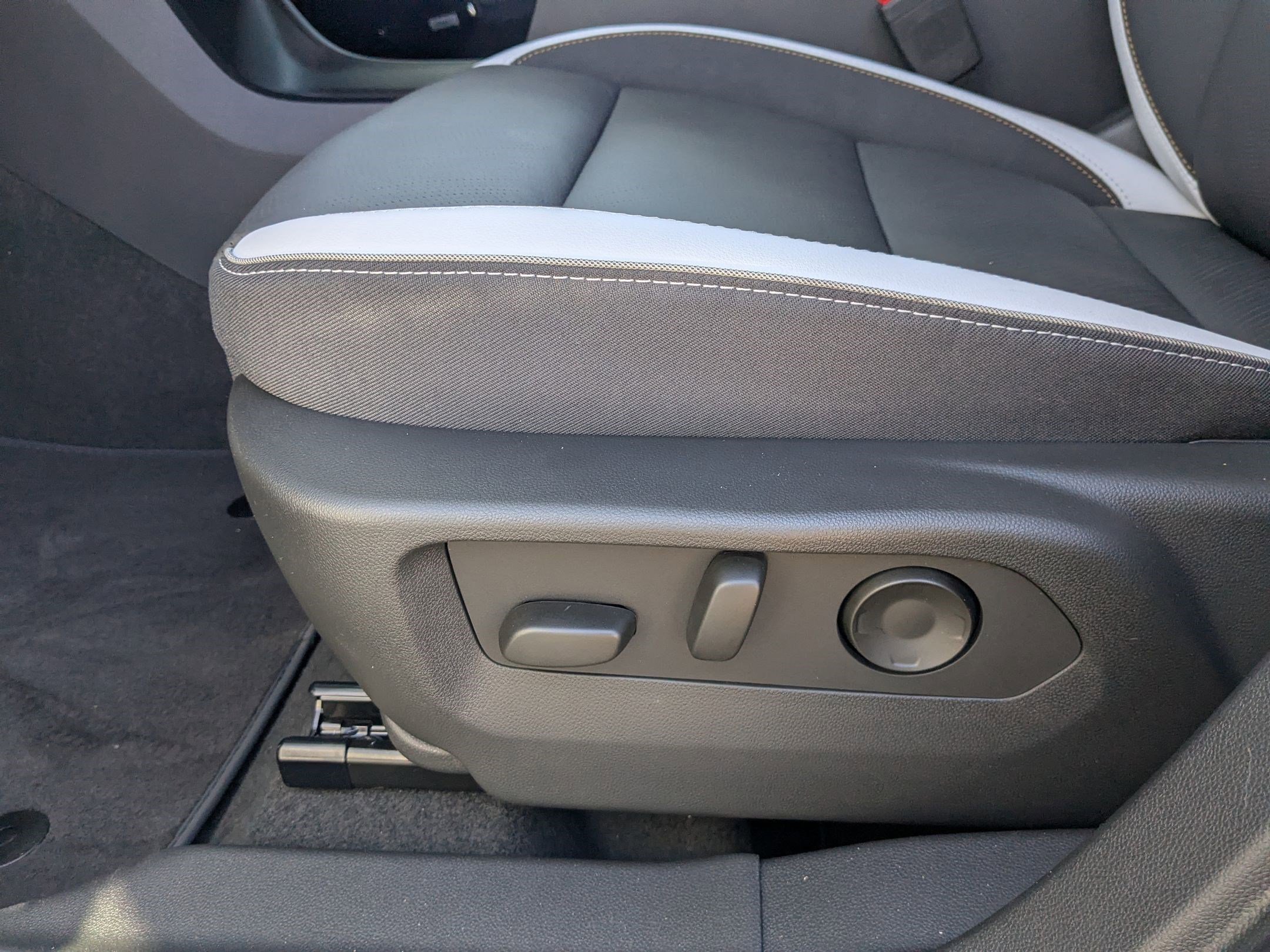 2026 Buick Envision Sport Touring - Photo 22