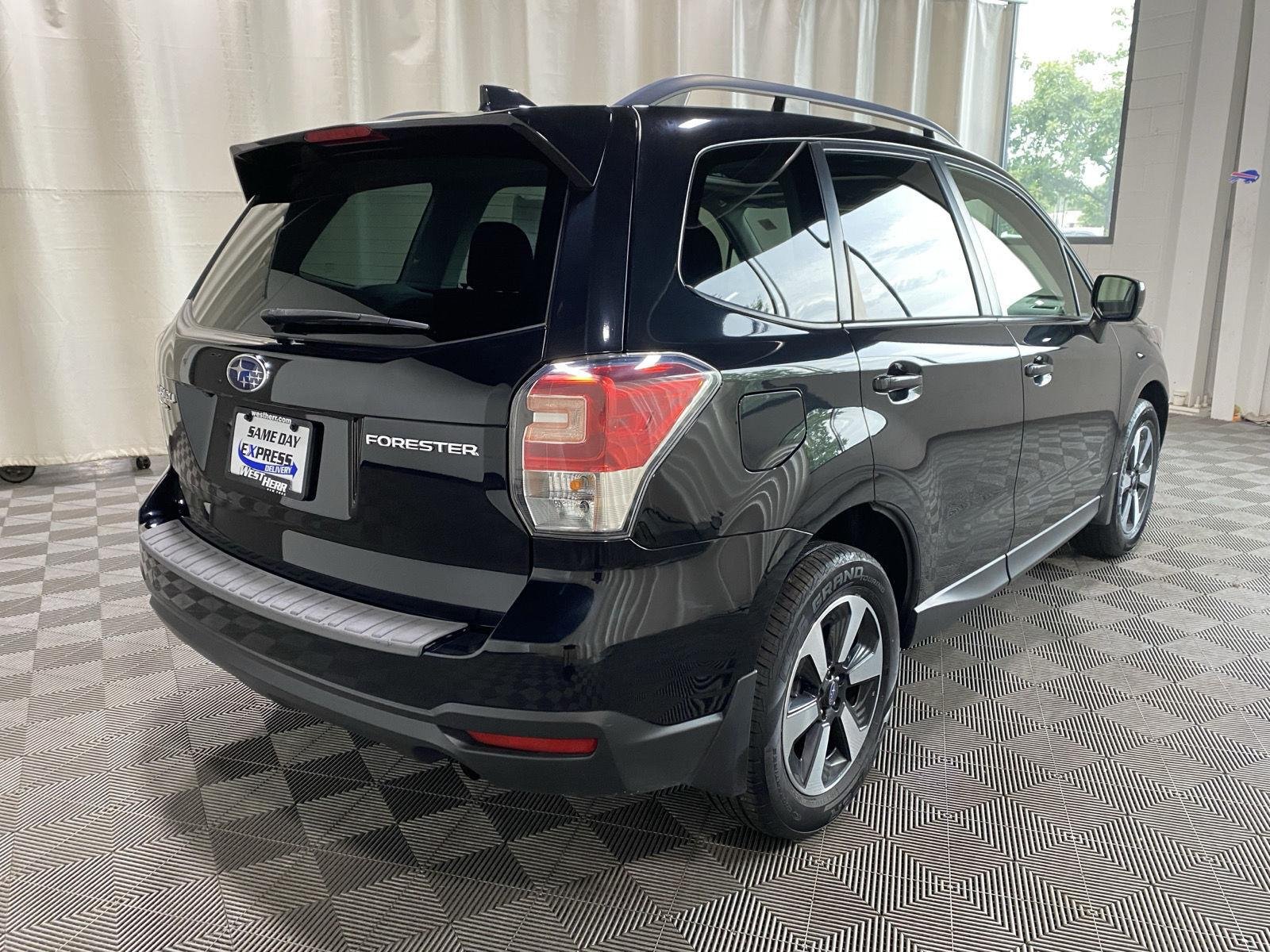 Used 2018 Crystal Black Silica Subaru Premium image 14