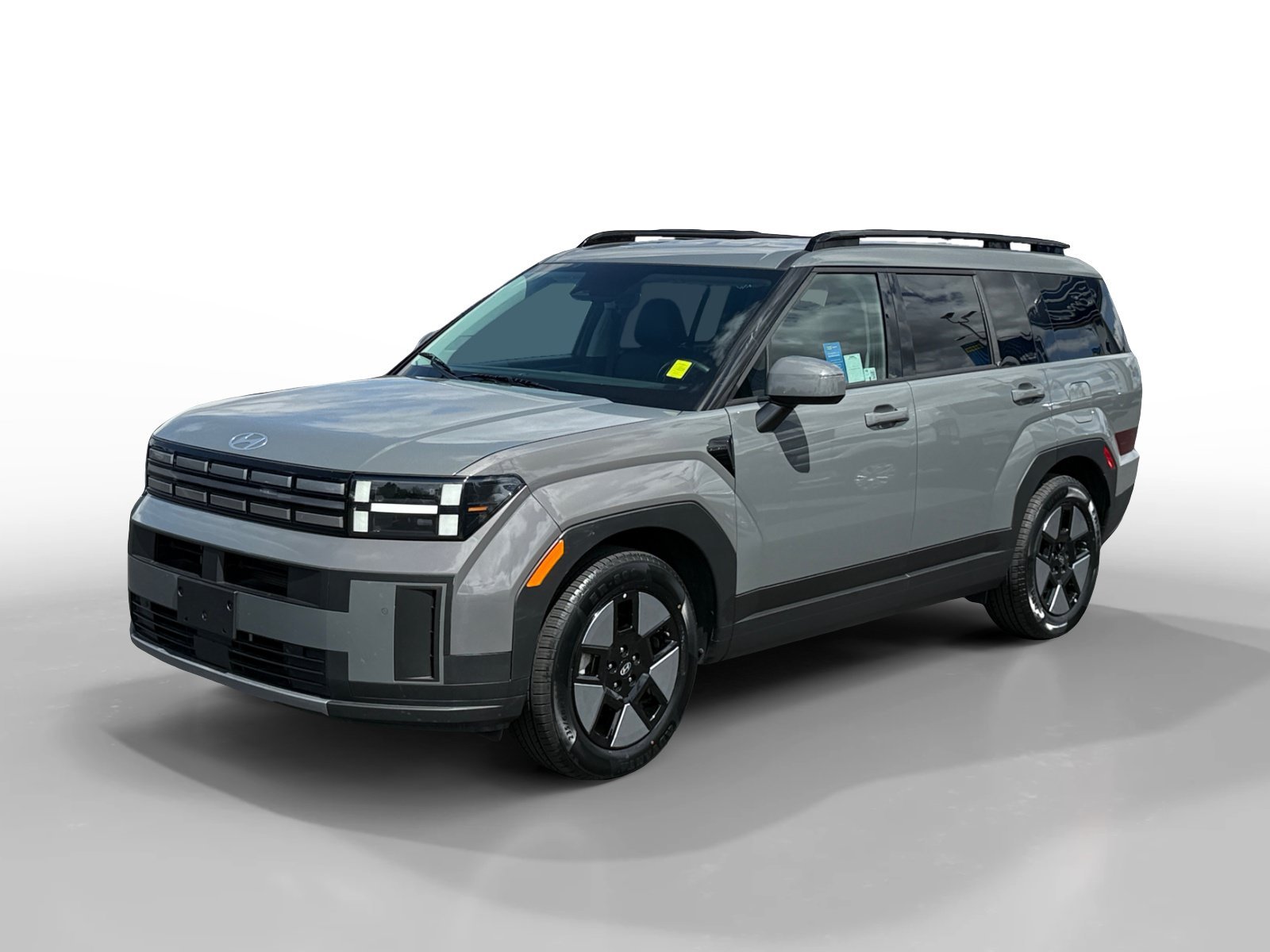 Used 2025 Gray Hyundai SEL image 1