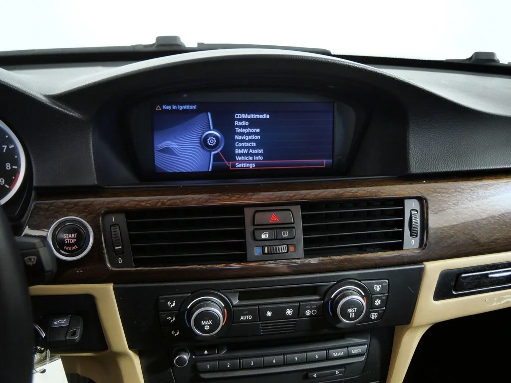 Used 2009 Black BMW Base image 18