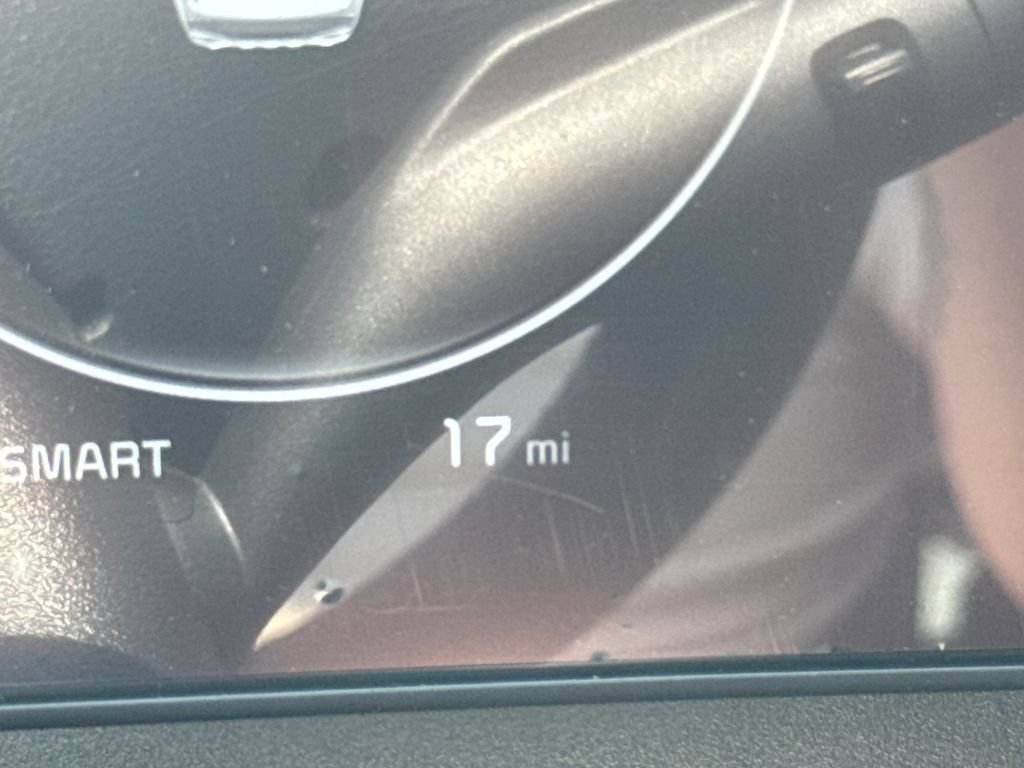Used 2025 Black Kia X-Pro Prestige image 28