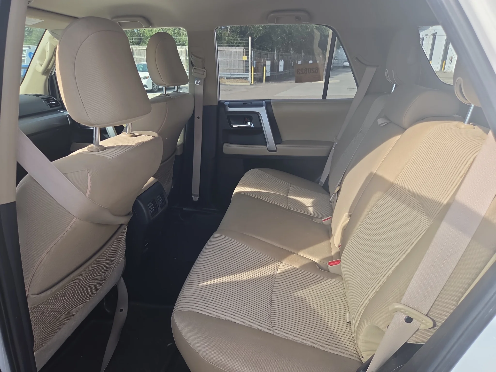 Used 2016 Super White Toyota SR5 image 4
