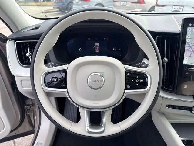 New 2026 White Volvo B5 Ultra image 27