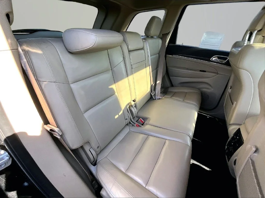 Used 2017 Black Jeep Limited image 22