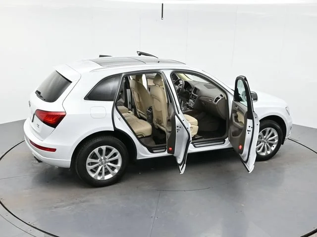 Used 2024 White Frost Tricoat Buick Avenir image 45