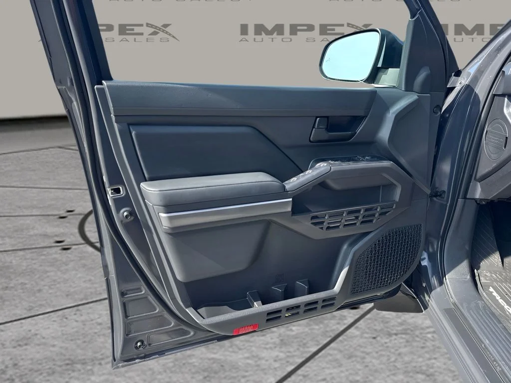 Used 2026  Toyota SR5 image 23