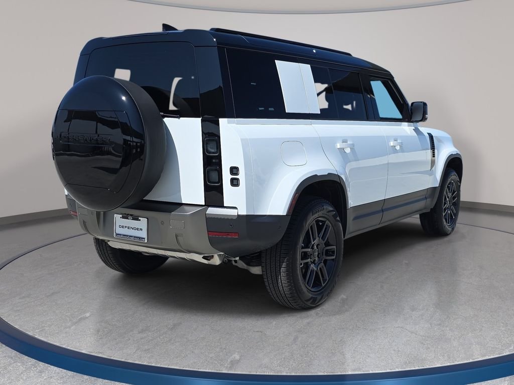 New 2026 Fuji White Land Rover S image 5