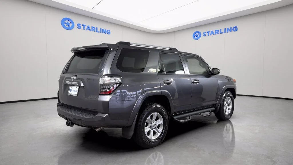2022 Toyota 4Runner SR5 Premium - Photo 9