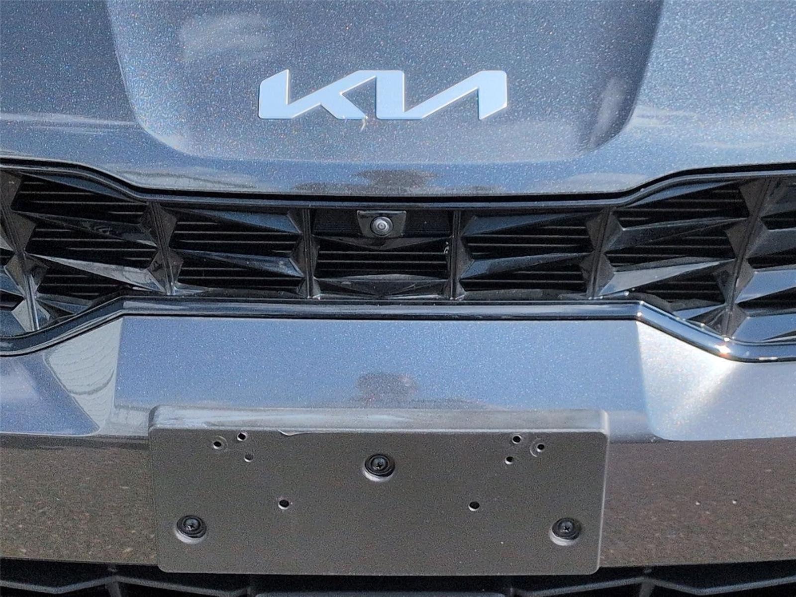 Used 2025 Interstellar Gray Kia EX image 14
