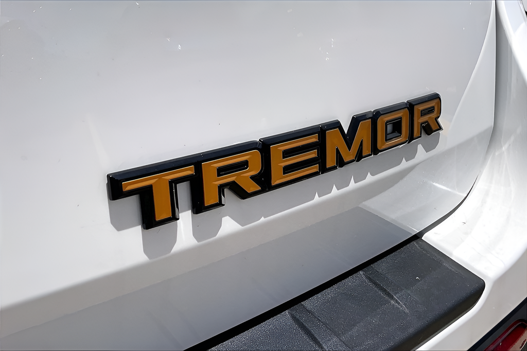 New 2026 Star White Metallic Tri-Coat Ford Tremor image 22