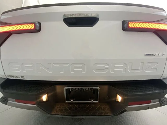 Used 2025 White Hyundai Limited image 27