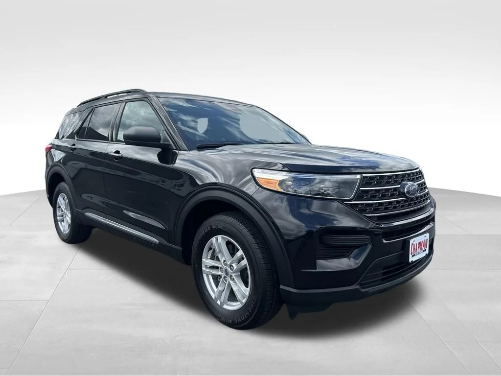 Certified Used 2024 Black Metallic Ford XLT image 7