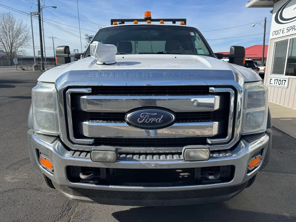 2015 Ford F-550 - Photo 8