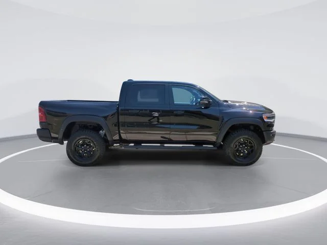 New 2026 Diamond Black Crystal Pearl-Coat Exterior Paint RAM RHO image 9
