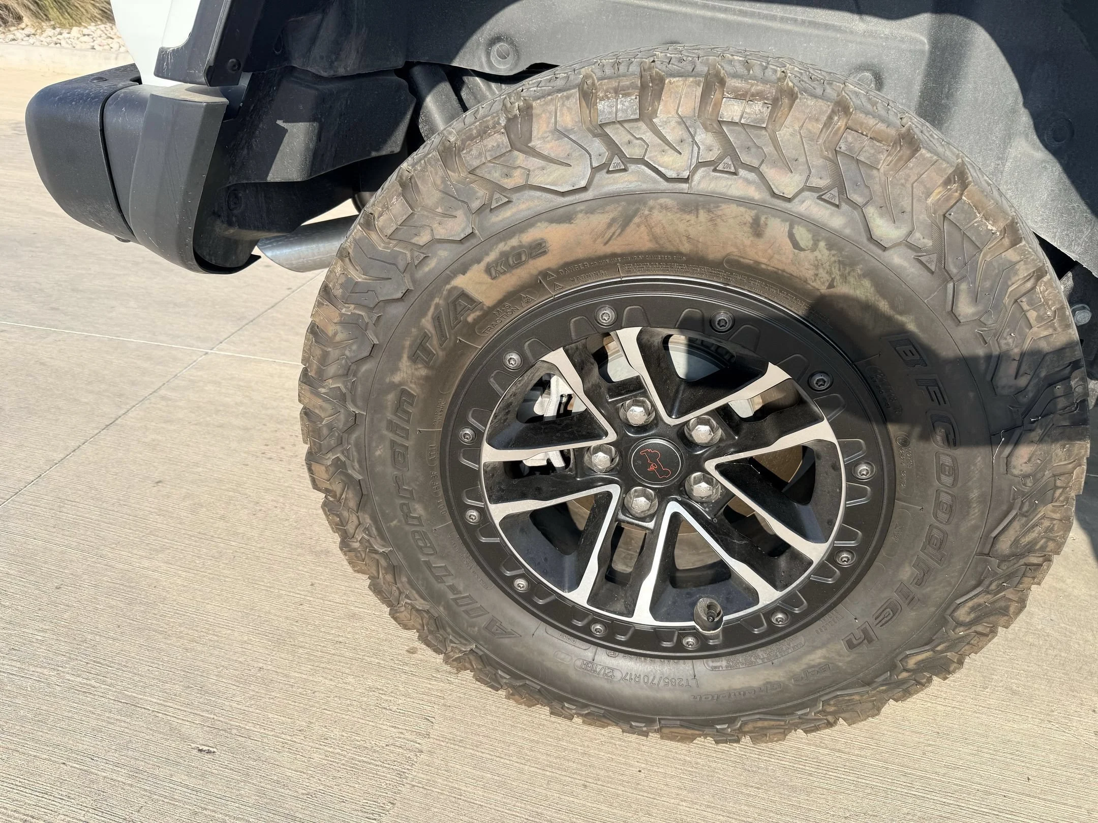 Used 2024 White Jeep Rubicon X image 16