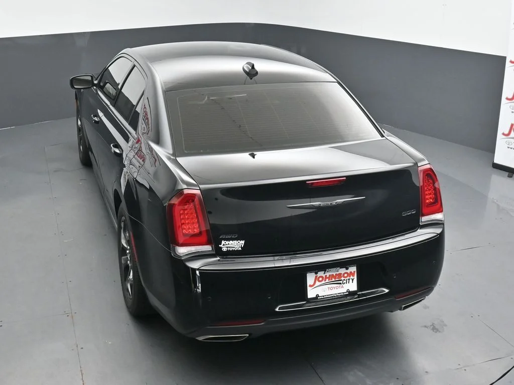 Used 2022 Black Chrysler Touring image 30