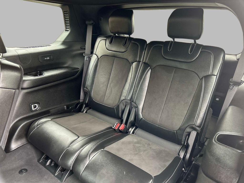 Used 2023 Black Jeep Altitude image 18