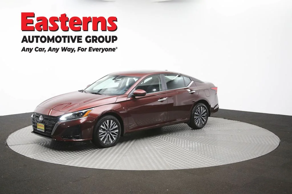 Used 2024 Red Nissan 2.5 SV image 58