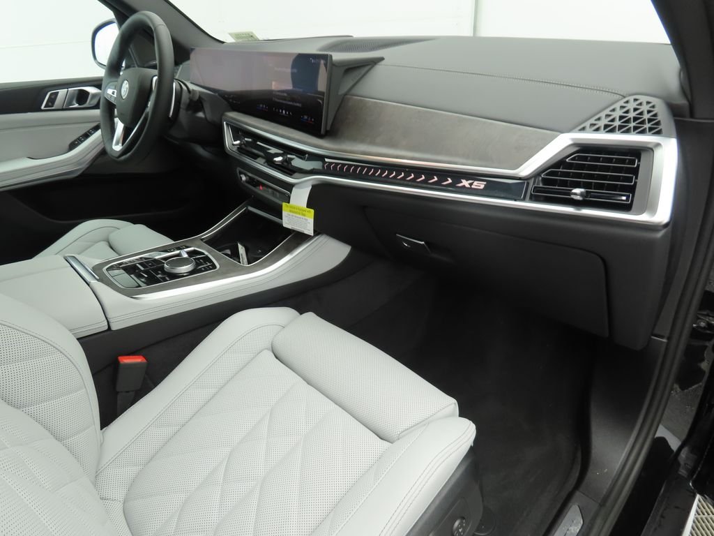 Certified Used 2026 Black Sapphire Metallic BMW sDrive40i image 19