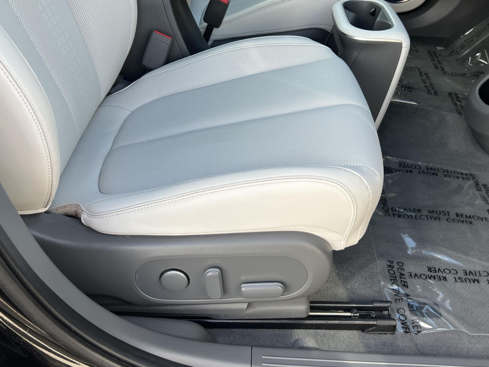 2023 Hyundai IONIQ 5 Limited - Photo 23