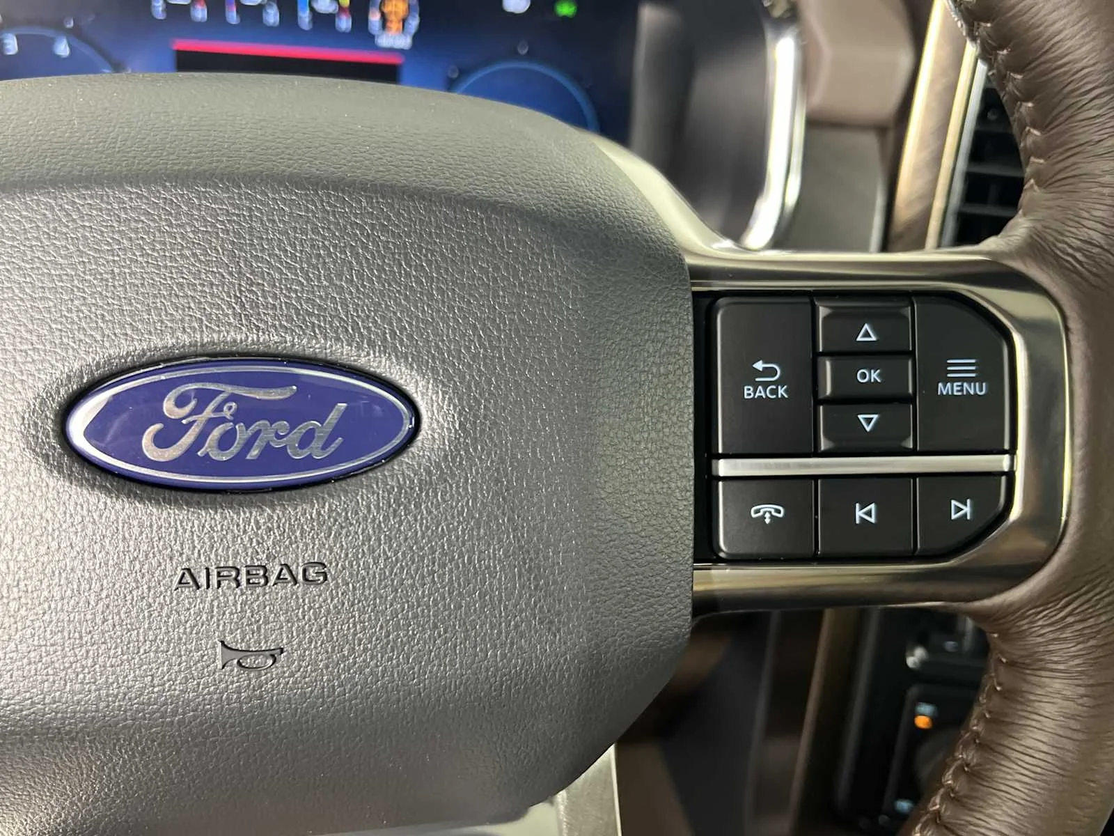 New 2026 Carbonized Gray/Marsh Gray Ford King Ranch image 32